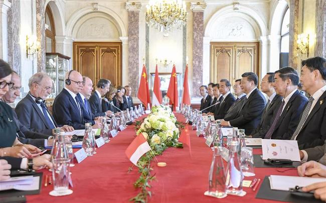 Chinese President Xi Jinping holds talks with Prince Albert II, head of state of the Principality of Monaco, on strengthening China-Monaco relations, in Monaco, March 24, 2019. [Photo: Xinhua/Xie Huanchi]