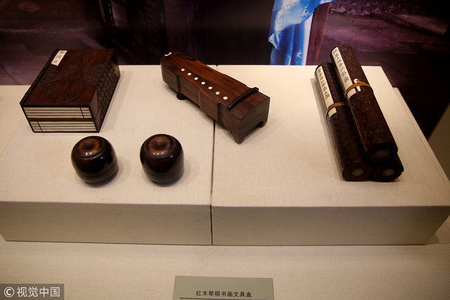 An exhibition of 100 precious antiques from the Qing Dynasty opened at the Shenyang Palace Museum in Liaoning Province, seen here on April 1, 2019. [Photo: VCG]