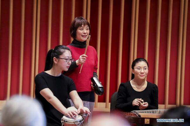 Wang Yixin (1st R), a first-year student in the double degree program of the Bard College Conservatory of Music (BCOM) and its U.S.-China Music Institute, in partnership with the Central Conservatory of Music (CCOM) in Beijing, attends a workshop at Bard College in Annandale-on-Hudson, New York, the United States, March 12, 2019.  [Photo: Xinhua]