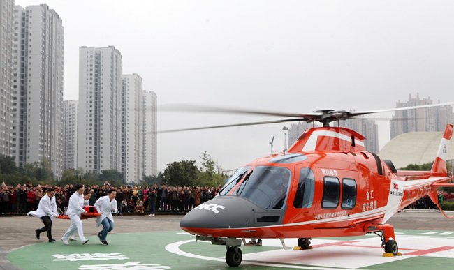 An aviation medical rescue drill held in the sports center in Chongqing City, October 25, 2018. [File Photo: IC]