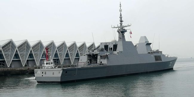 A frigate of Singaporean navy arrives at Dagang port in Qingdao, Shandong Province, on April 19, 2019 to attend the multinational navy event to mark the 70th founding anniversary of the Chinese People's Liberation Army (PLA) Navy. [Photo: China Plus]