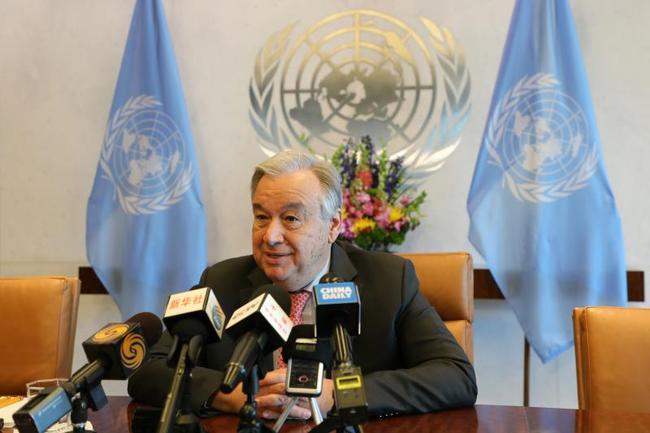 UN Secretary-General Antonio Guterres takes an interview with Chinese journalists at the UN headquarters in New York on April 23rd. [China Plus/Qian Shanming] 