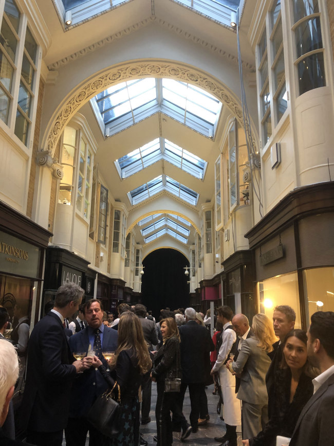 A champagne reception was held in Burlington Arcade on May 8th, 2019. [Photo: China Plus/Liang Tao]