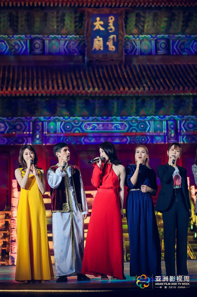 Artistic performances opened Asian Film and TV Week in Beijing on the evening of Thursday, May 16, 2019. [Photo: China Plus]