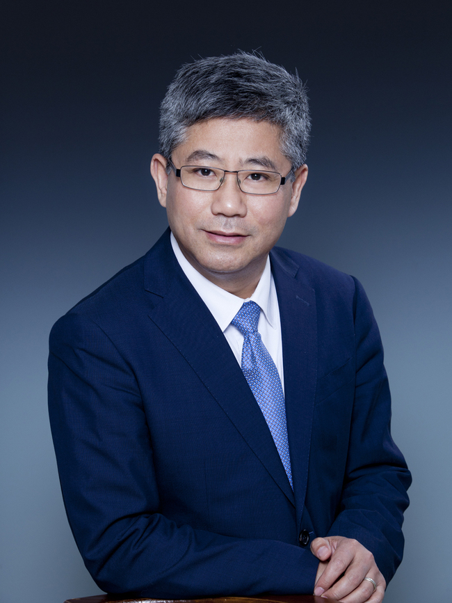 Professor Bai Chong-En, Dean of School of Economics and Management, Tsinghua University. [Photo: provided by the interviewee.]