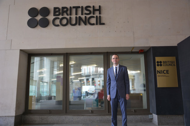 The British Council's Director of Education, Andrew Zerzan, poses in front of the Council's London headquarters, London, England, June 23, 2019. [Photo: China Plus/Liang Tao]