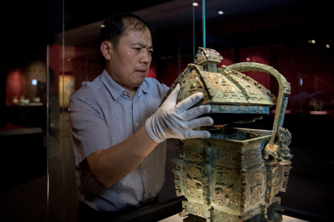The bronze ware "Yifangyi" is seen being placed at the Shanxi Bronze Ware Museum in Taiyuan city, Shanxi Province on July 8, 2019. [Photo: IC]