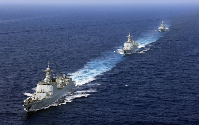 A destroyer fleet patrolling in the South China Sea. [File Photo: VCG]