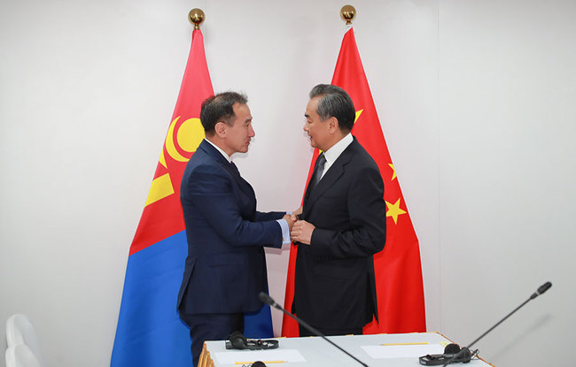 Chinese State Councilor and Foreign Minister Wang Yi meets with Mongolian Foreign Minister Damdin Tsogtbaatar  [Photo: fmprc.gov]