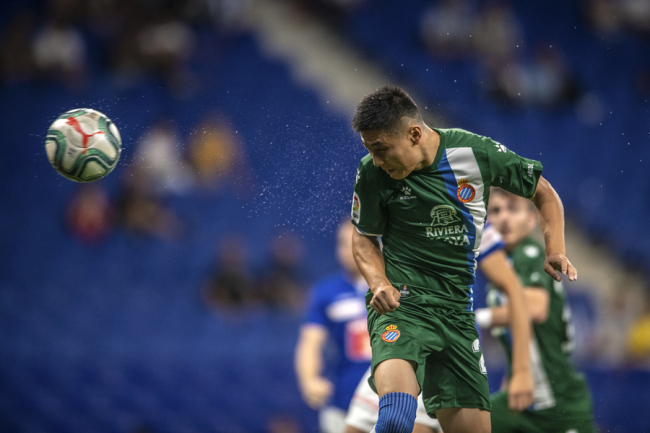 Wu Lei of RCD Espanyol scores his team's first goal during the second round of the Europa League Q3 against FC Luzern at RCDE Stadium on August 15th, 2019. [Photo: IC]