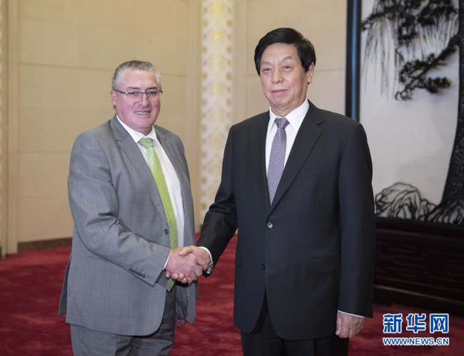 China's top legislator Li Zhanshu met with Senator Jorge Pizarro Soto, president of the Latin American Parliament on Monday. [Photo: Xinhua]