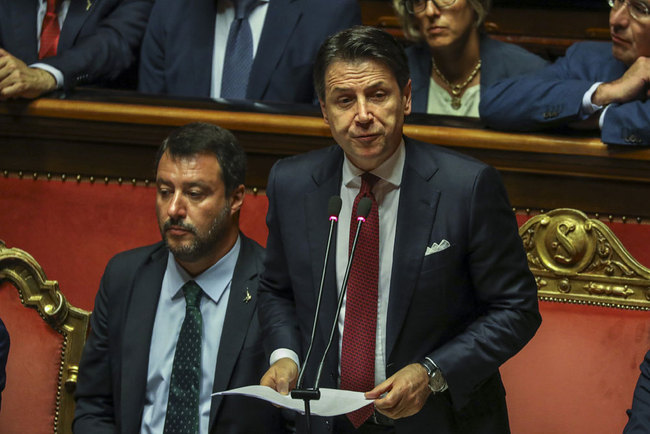 Giuseppe Conte, Italy's prime minister, addresses the Senate as Matteo Salvini, Italy's deputy prime minister, left, looks on in Rome, Italy, on Tuesday, Aug. 20, 2019. [Photo: Bloomberg via Getty Images via VCG/Alessia Pierdomenico]