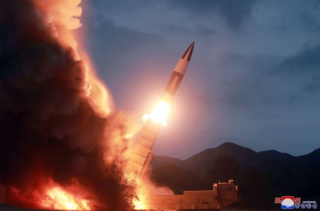 This early August 10, 2019 picture released from North Korea's official Korean Central News Agency (KCNA) on August 11, 2019, shows the test-fire of a new weapon at an undisclosed location in North Korea. [File Photo: VCG]