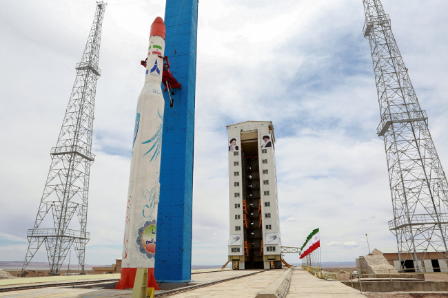 A handout picture released by Iran's Defence Ministry on July 27, 2017 shows a Simorgh (Phoenix) satellite rocket at its launch site in Iran. [Photo: AFP]