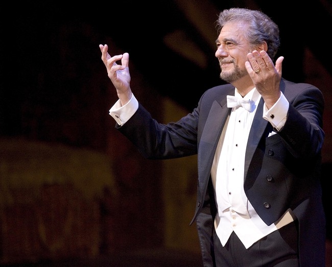 This May 20, 2006 file photo shows Placido Domingo acknowledging applause after performing at the Metropolitan Opera Gala honoring general manager Joseph Volpe in New York.[Photo: AP via IC/Stephen Chernin]