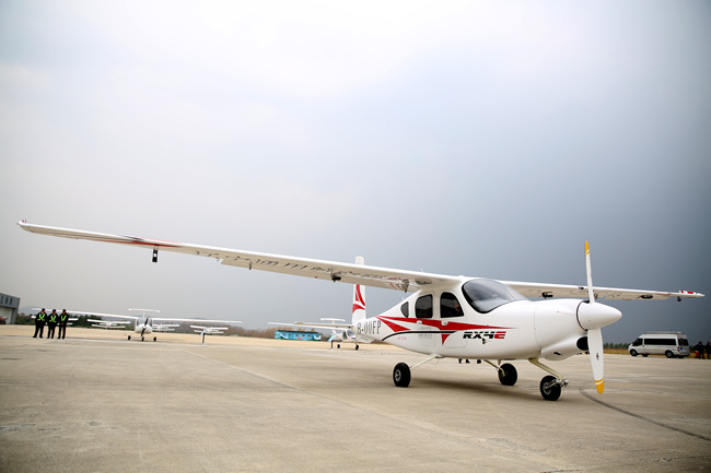 The RX4E, China’s first self-developed four-seater electric aircraft, completes its maiden flight in Shenyang, Liaoning Province on Monday, October 28, 2019. [Photo: IC]