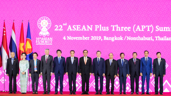 Chinese Premier Li Keqiang and leaders of the Association of Southeast Asian Nations (ASEAN) member countries, Japan, South Korea pose for a group photo during the 22nd ASEAN Plus Three summit in Bangkok on Monday, November 4, 2019. [Photo: gov.cn] 