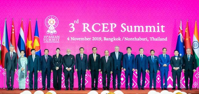 Chinese Premier Li Keqiang attends the 3rd Regional Comprehensive Economic Partnership (RCEP) Summit in Bangkok, Thailand, Nov. 4, 2019. [Photo: Xinhua/Zhai Jianlan]