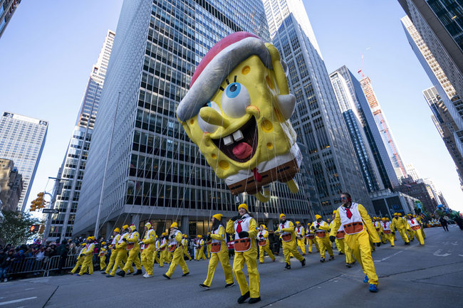 SpongeBob SquarePants floats above 6th Avenue during the 92nd Annual Macy's Thanksgiving Day Parade on November 22, 2018, in New York. [File Photo: AFP/DON EMMERT]