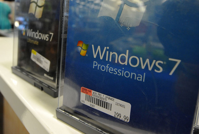 A Windows 7 is for sale at just under two hundred USD at an electronics store in Los Angeles, California on October 22, 2009, the official release date of Microsoft's newest operating system. [Photo: AFP]