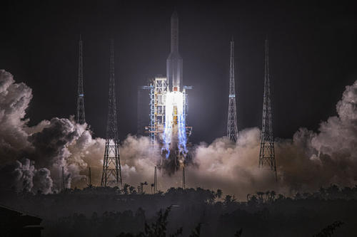 Chang'e-5 se vydává na Měsíc - a nebude to poslední. 