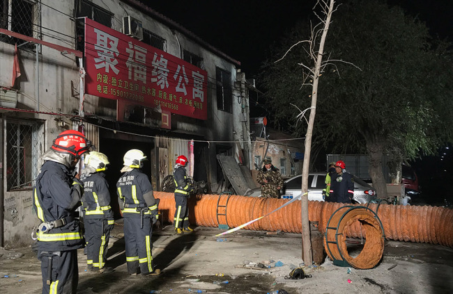 Incendio en distrito de Beijing deja 19 muertos y 8 heridos