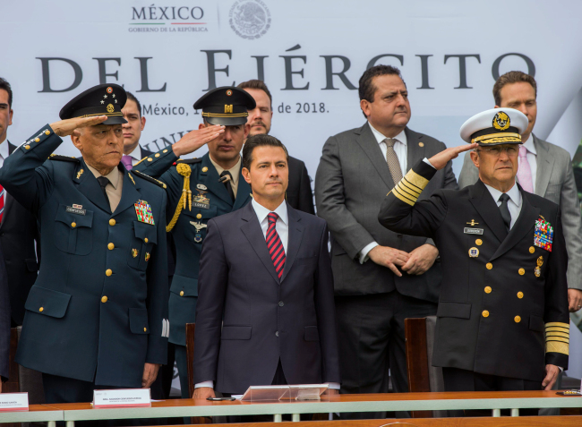 Se conmemora Día del Ejército en México