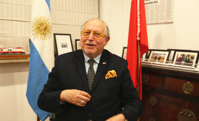 Entrevista con el embajador de Argentina en China