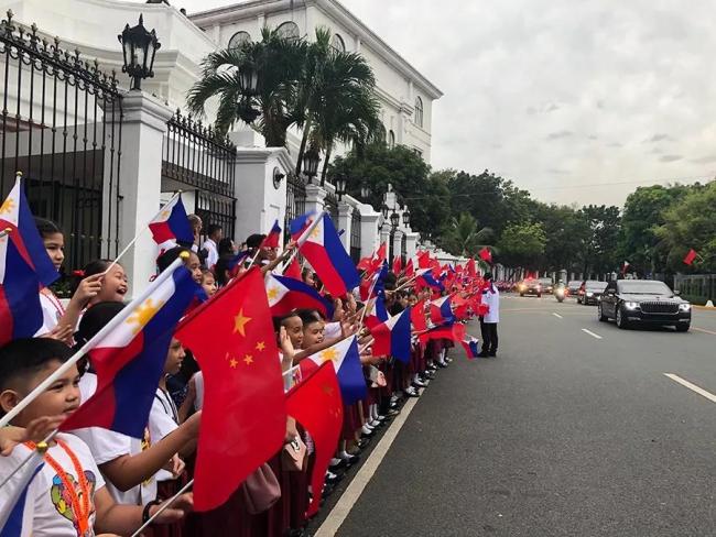 Se vuelve a ver el arco iris en relaciones chino-filipinas
