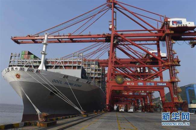 Puerto chino de Ningbo-Zhoushan registra tráfico de contenedores récord