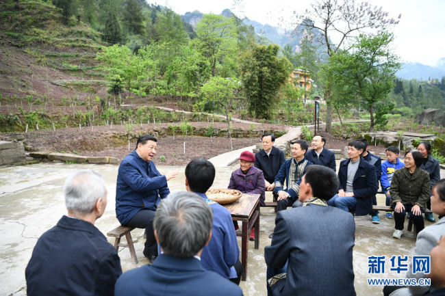 Xi pide mayores esfuerzos para ganar batalla contra la pobreza