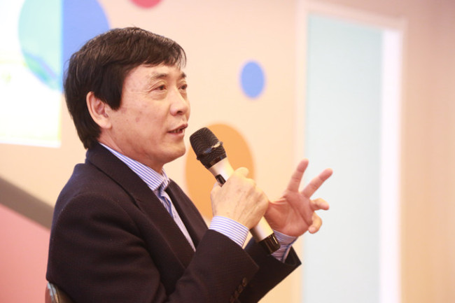 Cao Wenxuan: intelectual contemporáneo para niños