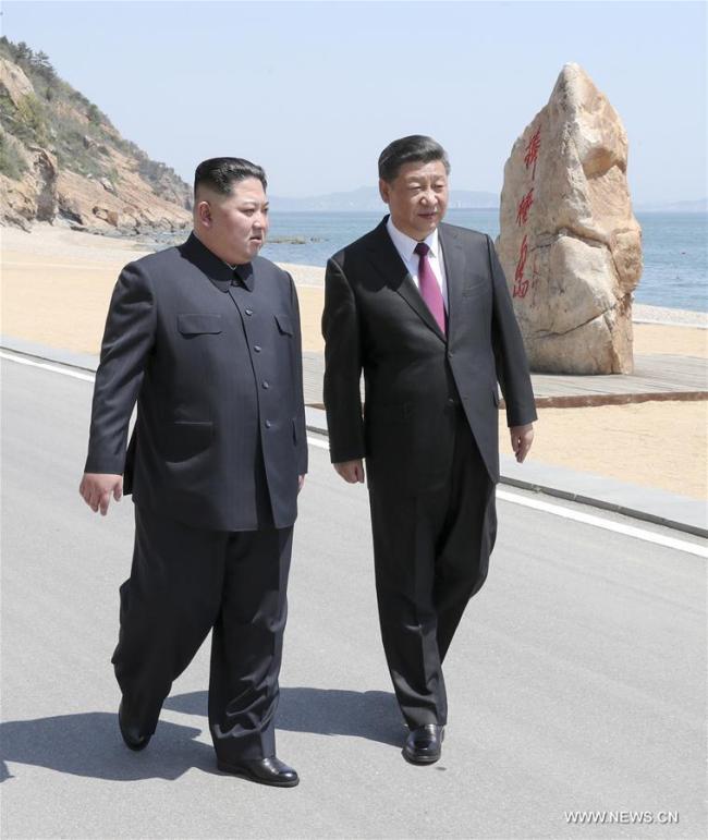 Xi Jinping et Kim Jong Un tiennent des pourparlers à Dalian