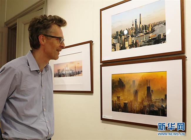 Une expo photo dédiée au développement de Shanghai à travers les 40 ans de réforme et d'ouverture s'est ouverte le 24 septembre au Centre culturel chinois à Bruxelles. Quelque 80 photos y montrent l'histoire et le développement de Shanghai durant les 40 dernières années.