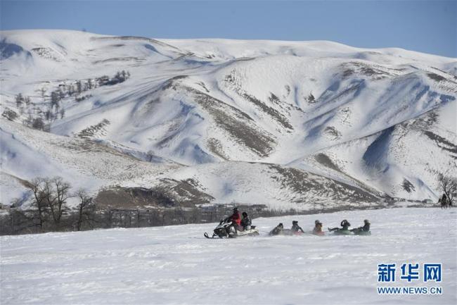 Xinjiang : ouverture du festival du tourisme hivernal de Nalati