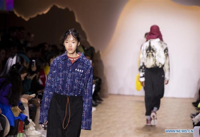 La marque de sportswear chinoise Li Ning présente sa nouvelle collection à New York
