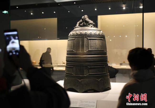 Une exposition sur l’histoire et la culture de la vieille ville de Ji’an, située dans la province du Jiangxi (est), vient d’ouvrir ses portes au musée de la capitale à Beijing. Divisée en cinq parties, l’exposition présente aux visiteurs une collection de 280 objets précieux conservés dans 15 musées ou organisation culturelles.