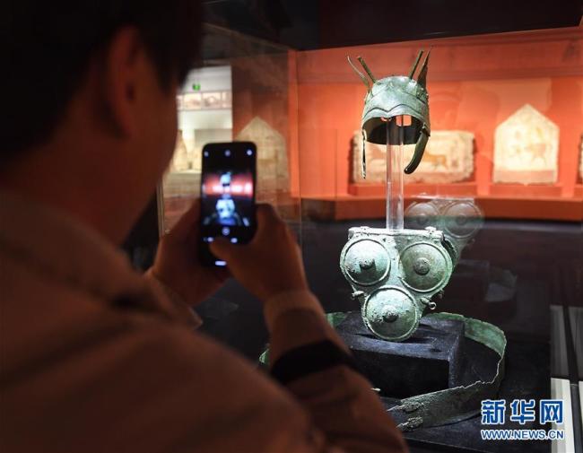 Le 26 novembre, une exposition de vestiges culturels italiens s'est ouverte à Chengdu, chef-lieu de la province du Sichuan (sud-ouest). Quelque 134 objets italiens du parc des vestiges culturels de Paestum y seront exposés au public jusqu'au 26 février 2020.