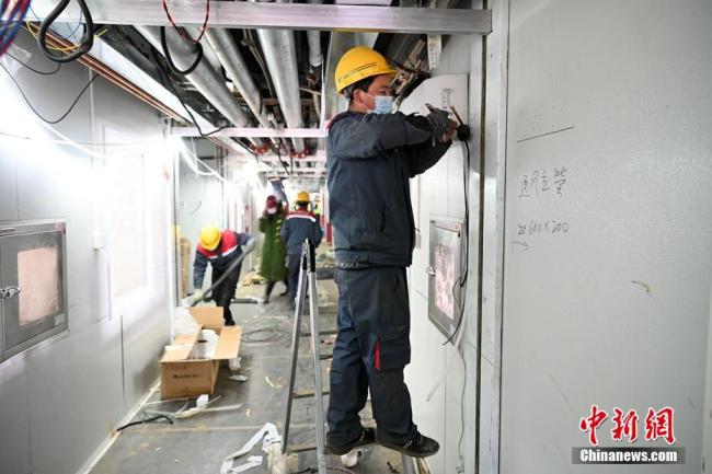 Beijing : l’hôpital de Xiaotangshan en construction