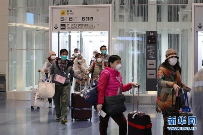 Le 20 février, sous la direction du gouvernement chinois, une partie des passagers chinois du bateau de croisière Diamond Princess bloqué en quarantaine au large du Japon est rentrée à Hong Kong par vol charter depuis l’aéroport international Haneda de Tokyo.