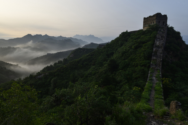 Venez découvrir la section Jinshanling de la Grande Muraille au Hebei
