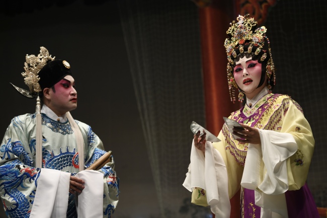 L'Opéra cantonais pour apaiser les dieux met en valeur la culture traditionnelle chinoise