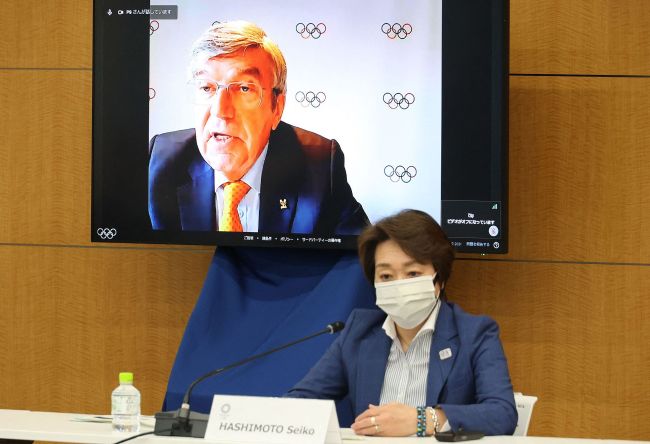 Le président du CIO et le PM japonais promettent que les Jeux olympiques de Tokyo se dérouleront de manière sûre