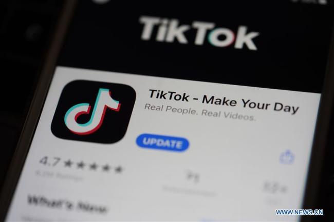 Το λογότυπο της TikTok σε μια οθόνη κινητού στο Άρλινγκτον, Βιρτζίνια, Ηνωμένες Πολιτείες, 30 Αυγούστου 2020. (φωτογραφία / Xinhua)