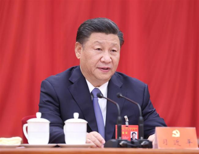 Ο Σι Τζινπίνγκ, γενικός γραμματέας της Κεντρικής Επιτροπής του Κομμουνιστικού Κόμματος της Κίνας, ενώ δίνει μια σημαντική ομιλία στην 5η σύνοδο ολομέλειας της 19ης Κεντρικής Επιτροπής του ΚΚΚ στο Πεκίνο, πρωτεύουσα της Κίνας. Η συνεδρία πραγματοποιήθηκε στο Πεκίνο από τις 26 έως τις 29 Οκτωβρίου 2020. (φωτογραφία / Xinhua)