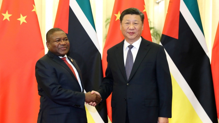 ​Xi Jinping encontra-se com presidente moçambicano