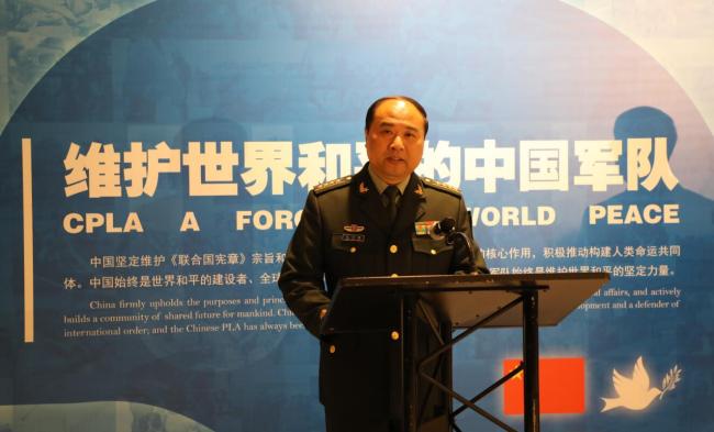Inaugurada em Nova York exposição temática sobre Exército da China na Manutenção da Paz