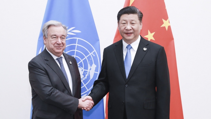 Xi Jinping reúne-se com secretário-geral da ONU