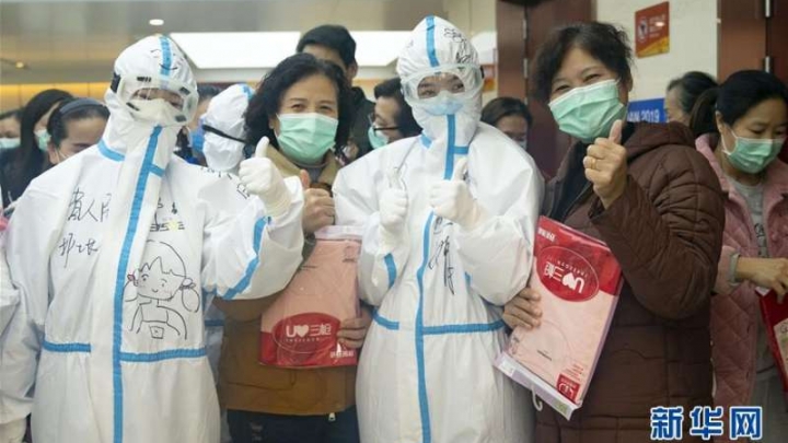 Hospital temporário de Wuhan realizou evento em comemoração ao Dia Internacional da Mulher