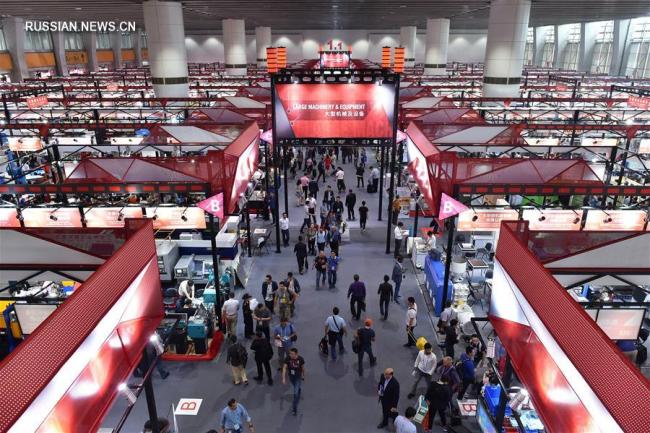 Китайская ярмарка импортных и экспортных товаров в Гуанчжоу привлекла 25 тыс участников